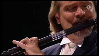 Concierto para flauta, arpa y orquesta – II Mov